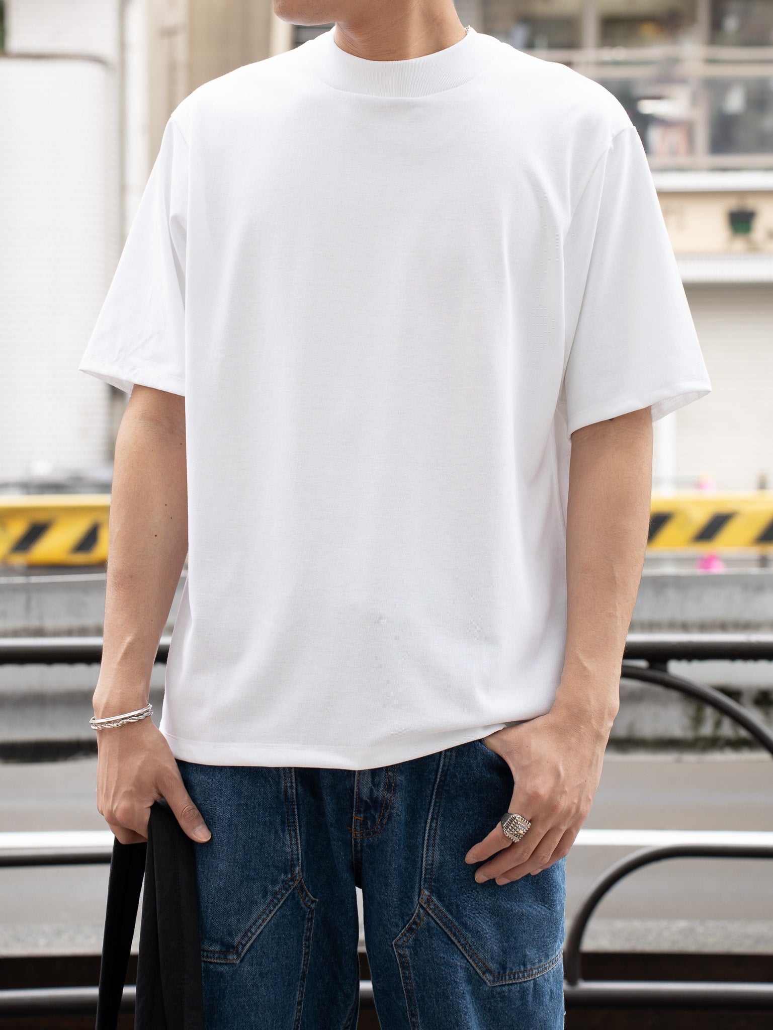 HAND ROOM(ハンドルーム) / POLYESTER COTTON FEEL MOCK NECK T-SHIRT -WHITE-｜aIbn公式通販