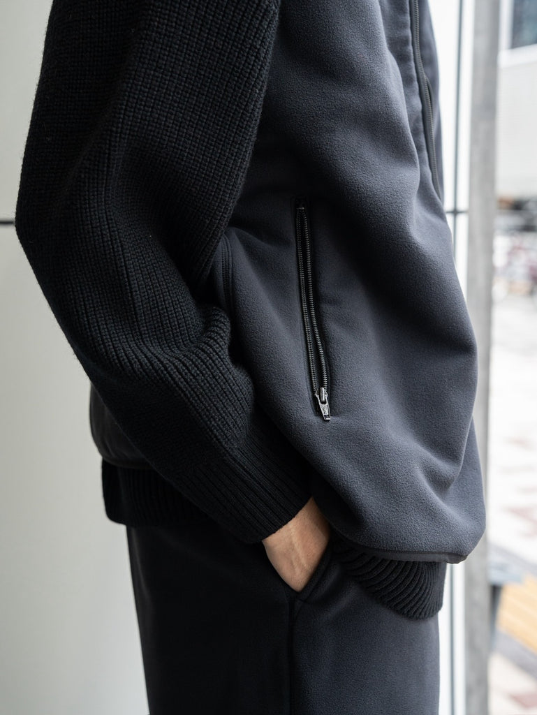 TOHNAI / DRY COTTON LOOP BACK PULLOVER HOODIE -BLACK-