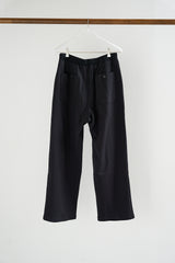 TOHNAI /  DRY COTTON LOOP BACK PLEAT TRACK TROUSER -BLACK-