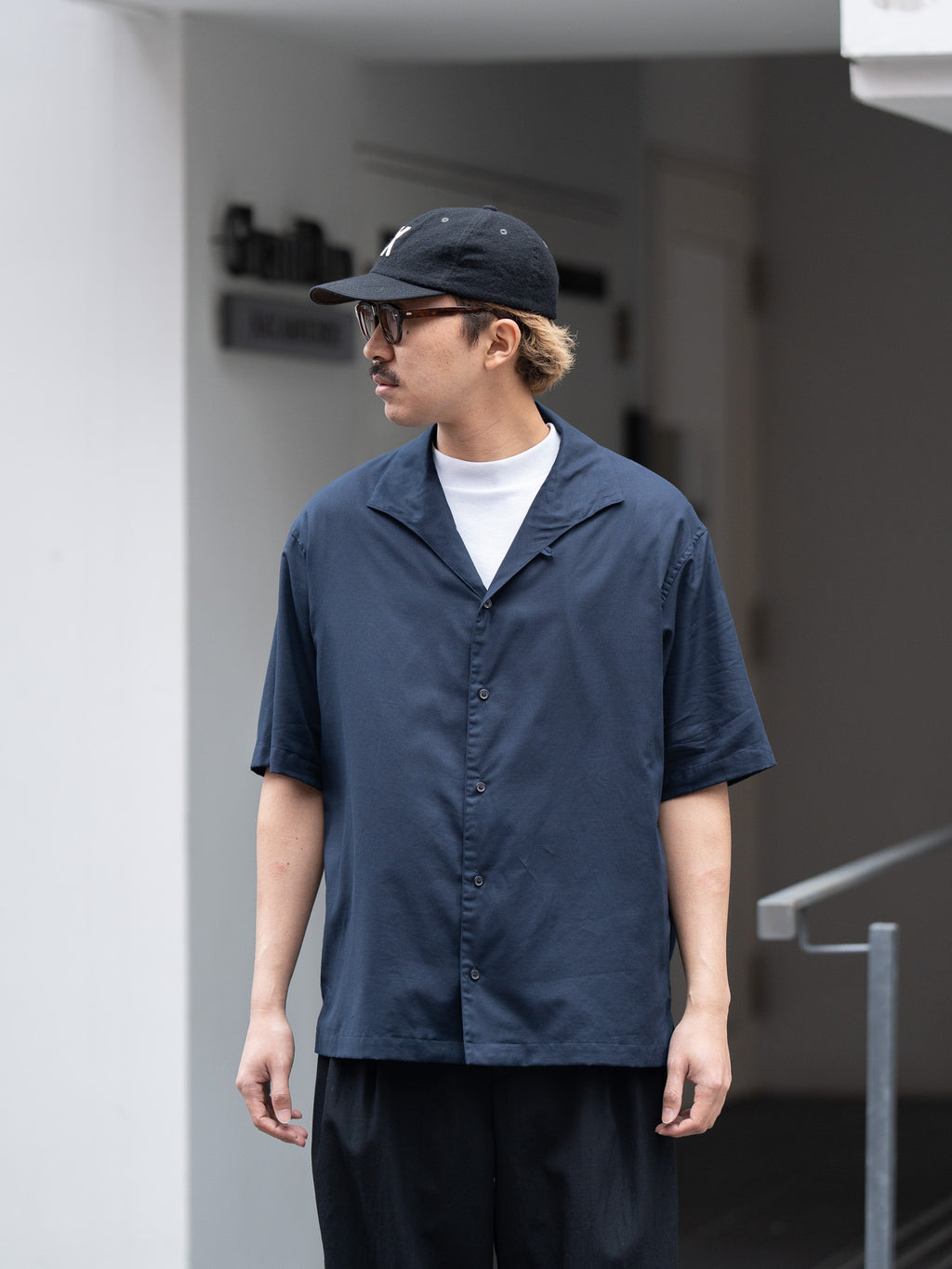 ULTERIOR / SILKY SOFT TWILL SHARK COLLAR SHIRT -NAVY- aIbn公式通販