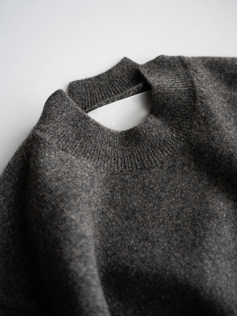 nonnotte /  Slit Crew Neck Pullover -YAKNatural × TopGray-