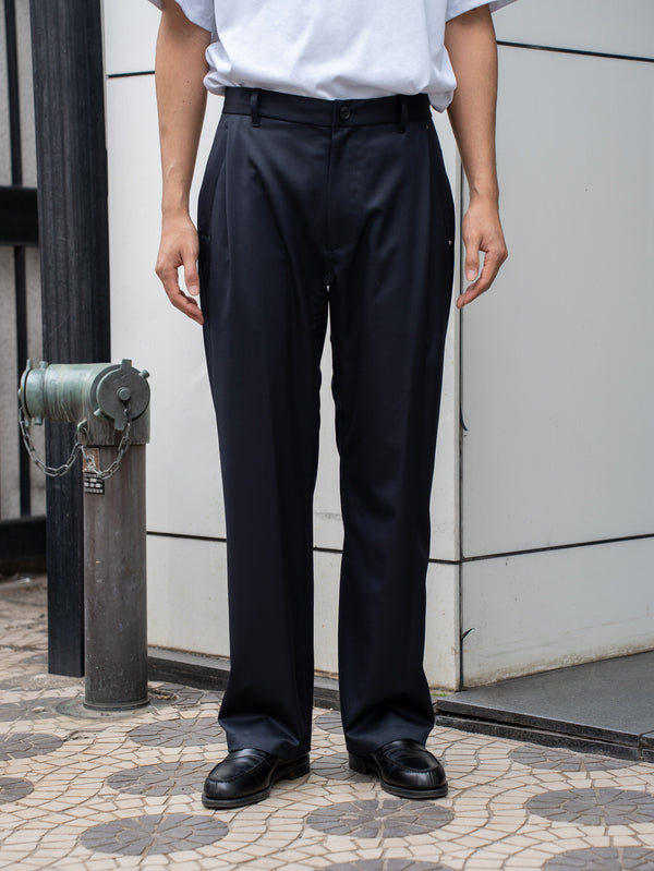 TOHNAI /  FINE WOOLTWILL RELAXED PLEAT TROUSER -D.NAVY-