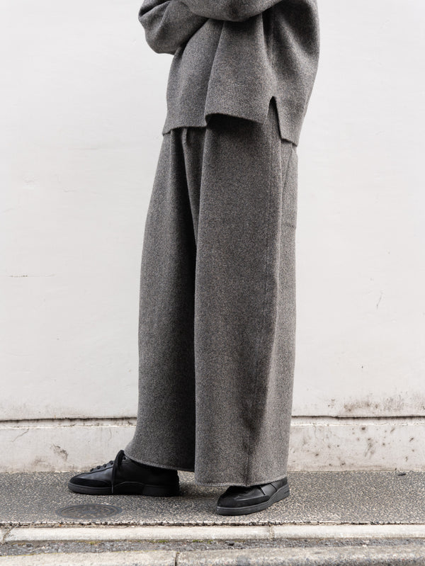 [Expected to arrive at the end of August] nonnotte / Knit Pants Extra Wide-YAKNatural × TopGray