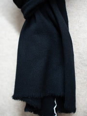 [Expected to arrive in October] THONAI / WASHED WOOL / WOOL SCARF-BLACK-