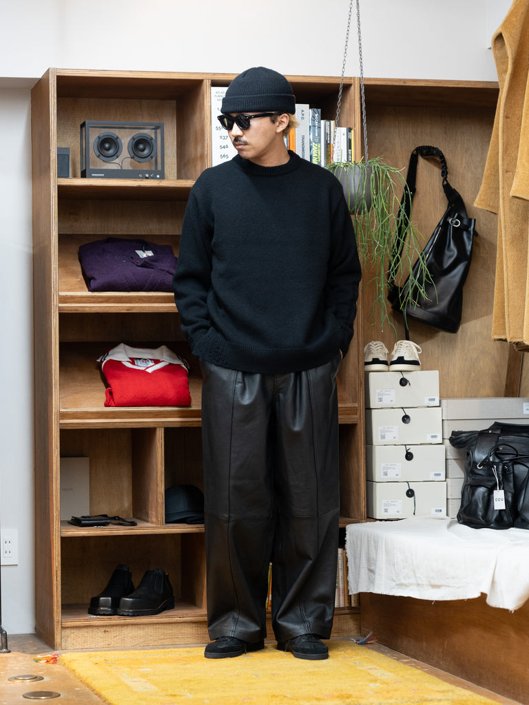 [Scheduled to arrive in October] THONAI / CHUNKY WOOL CASHMERE / CHUNKY CREW-BLACK-