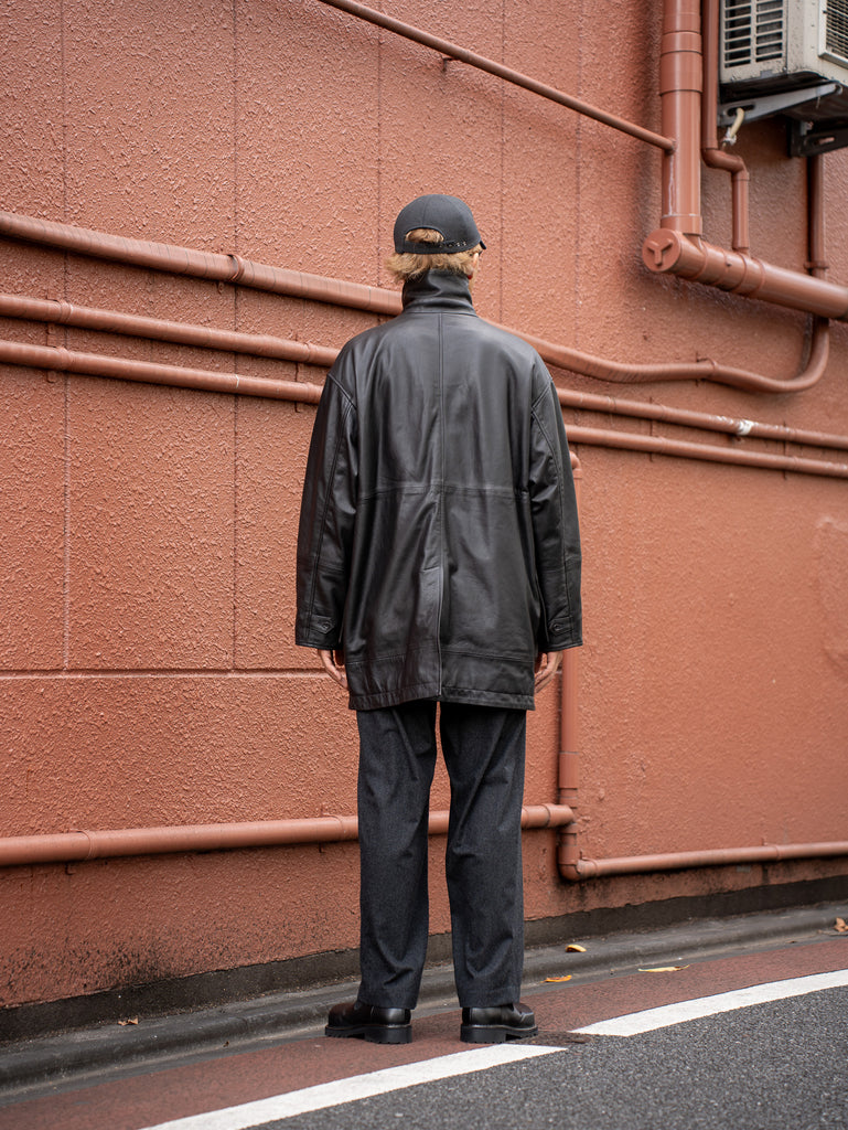 [Scheduled to arrive in September] CCU / MAC COAT-COW BLACK-