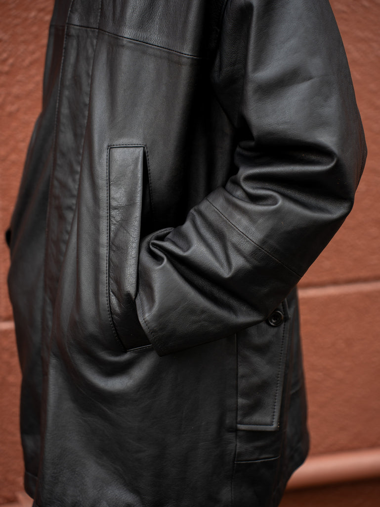 [Scheduled to arrive in September] CCU / MAC COAT-COW BLACK-