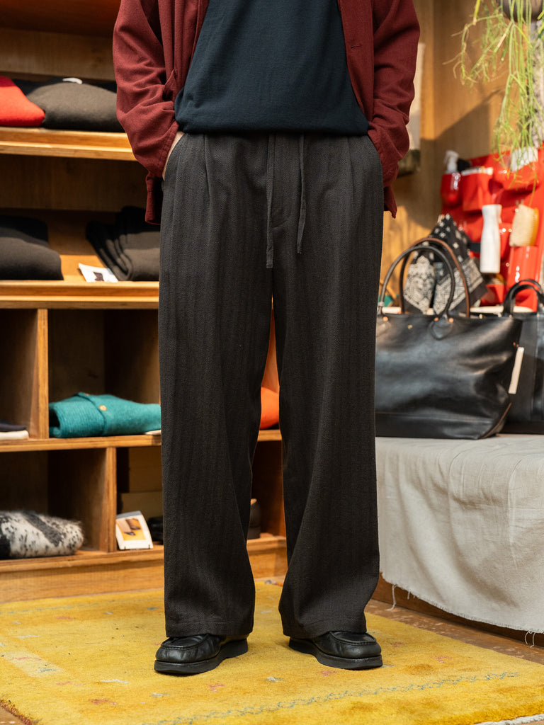 【9/26(土)12時頃発売】 ULTERIOR / WASHED W/S HERRINGBONE DRAWSTRING WIDE PANTS -D.BROWN-