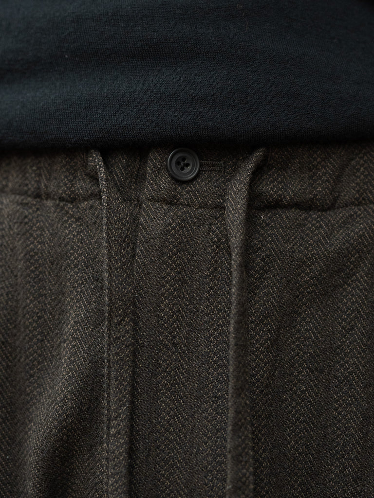 【9/26(土)12時頃発売】 ULTERIOR / WASHED W/S HERRINGBONE DRAWSTRING WIDE PANTS -D.BROWN-