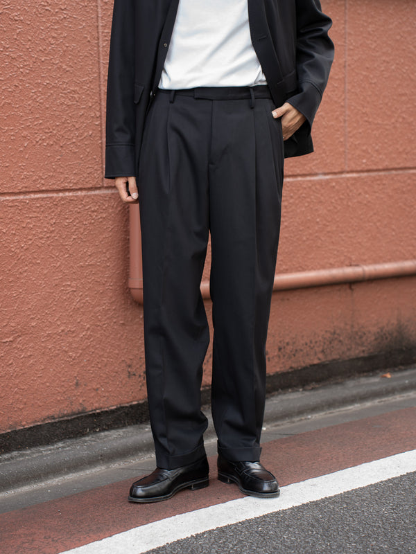 IRENISA / TWO TUCKS TAPERED TROUSERS -BLACK-