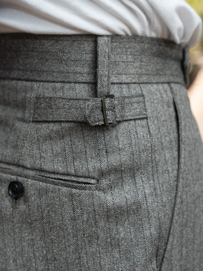 ULTERIOR / W/S HERRINGBONE STRIPE TUCKED TROUSER -TAUPE GREY-