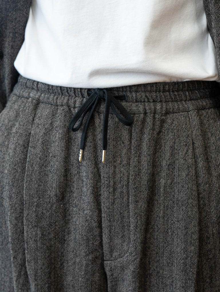 TOHNAI / DOBBY STRIPE RELAXED TROUSER -STRIPE-
