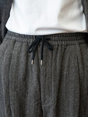 TOHNAI / DOBBY STRIPE RELAXED TROUSER -STRIPE-