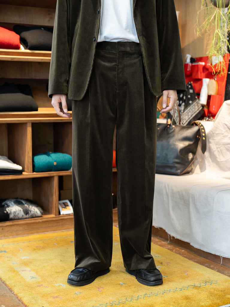 aIbn別注 IRENISA / TWO TUCKS WIDE PANTS -DARK OLIVE-