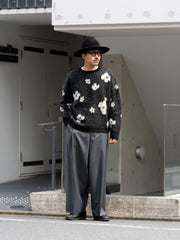 CMMN SWDN / RELAXED FIT MOHAIR JACQUARD SWEATER -BLACK FLORAL-