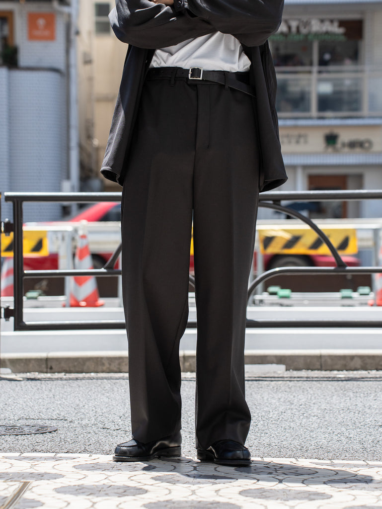 WOOL100％nonnotte/no tuck wide straight trousers - スラックス