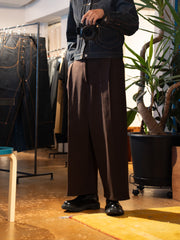 [Expected to arrive at the end of August] nonnotte / Draping Crotch Box Pleats Trousers-Original Geometric Brown Top-