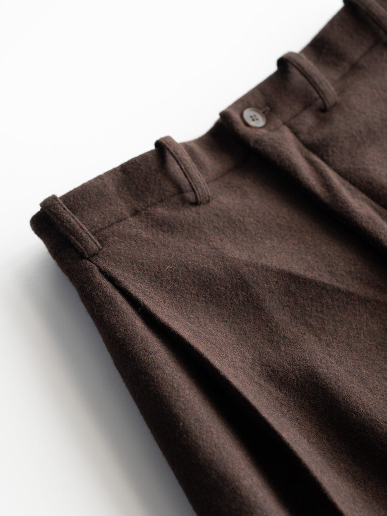 [Expected to arrive at the end of August] nonnotte / Draping Crotch Box Pleats Trousers-Original Geometric Brown Top-