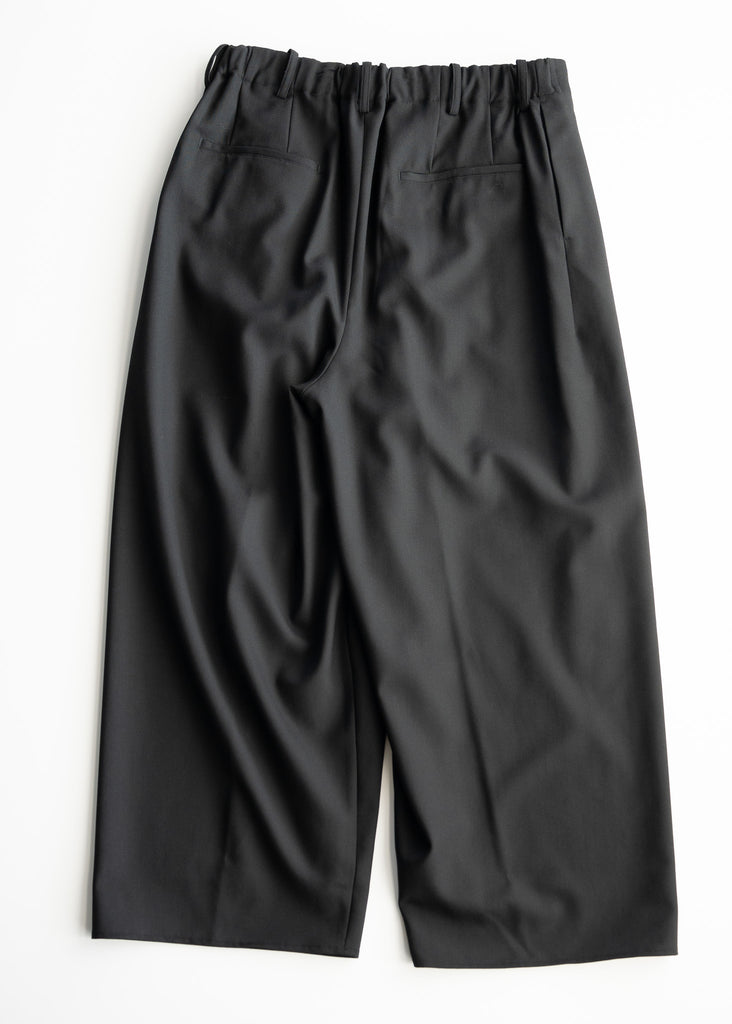 [Expected to arrive at the end of August] nonnotte / Draping Crotch Box Pleats Trousers-Deep Black-